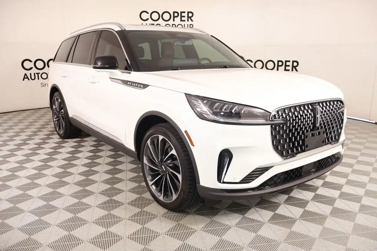 2026 Lincoln Aviator Reserve RWD's photo
