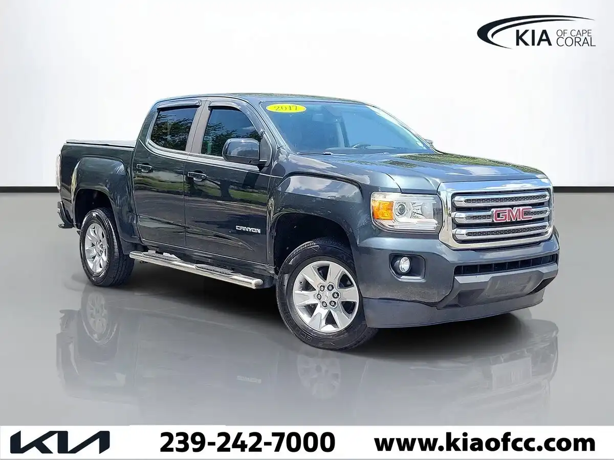 2017 GMC Canyon 2WD SLE Crew Cab Short Box's photo