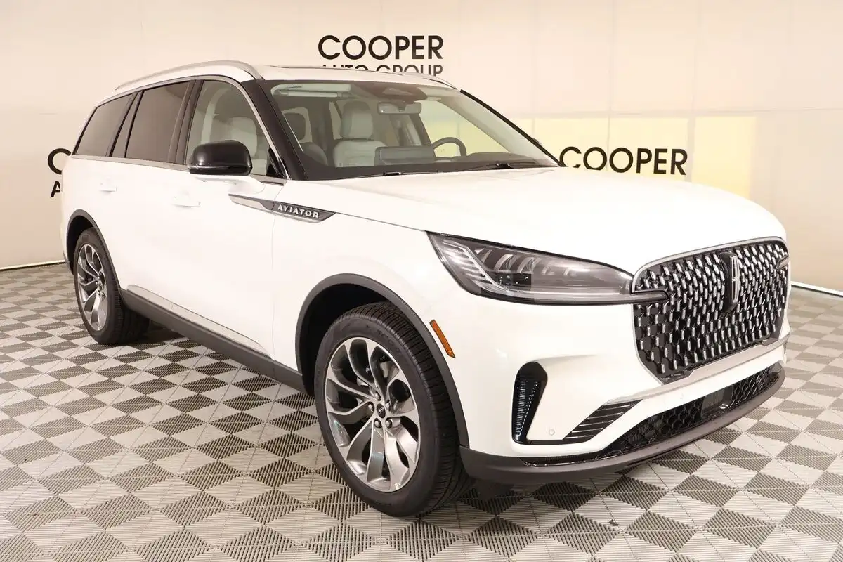 2026 Lincoln Aviator Reserve AWD's photo
