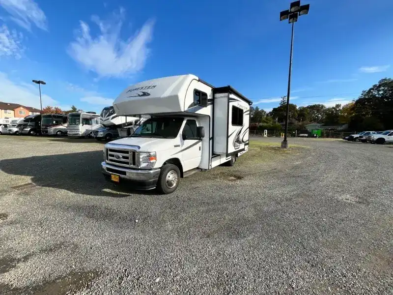 2022 Ford E-Series SRW E-350 Super Duty 138 in WB's photo