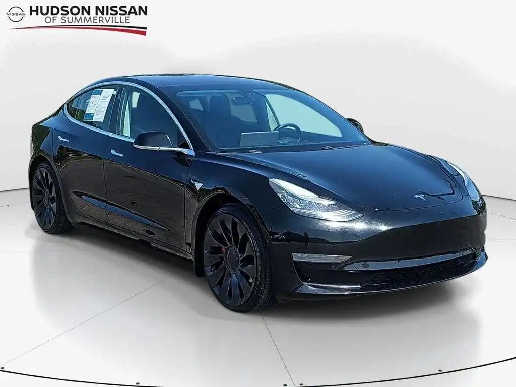 2019 Tesla Model 3 Standard Range Plus's photo