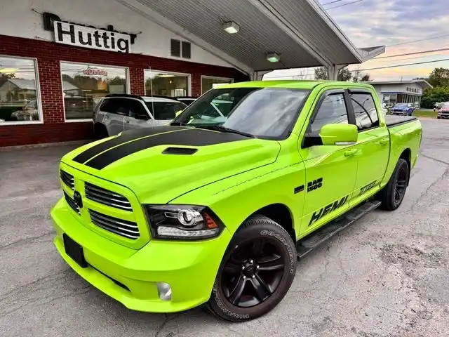 2017 RAM 1500 Sport 4x4 Crew Cab 5'7's photo