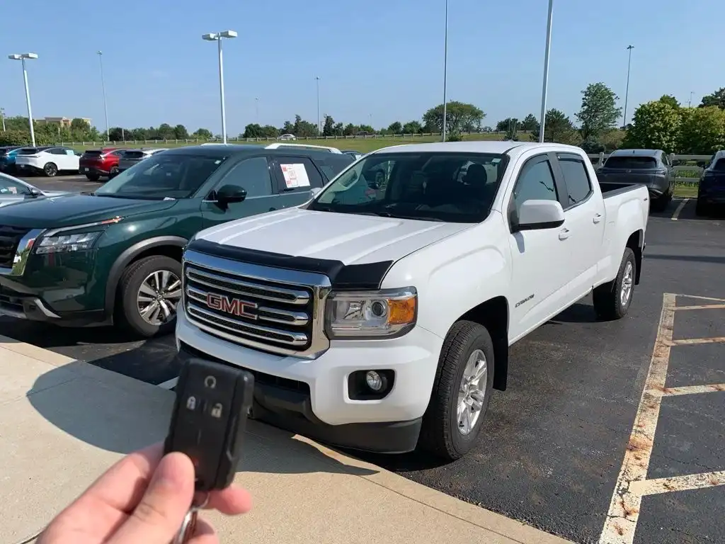 2019 GMC Canyon 4WD SLE Crew Cab Long Box's photo