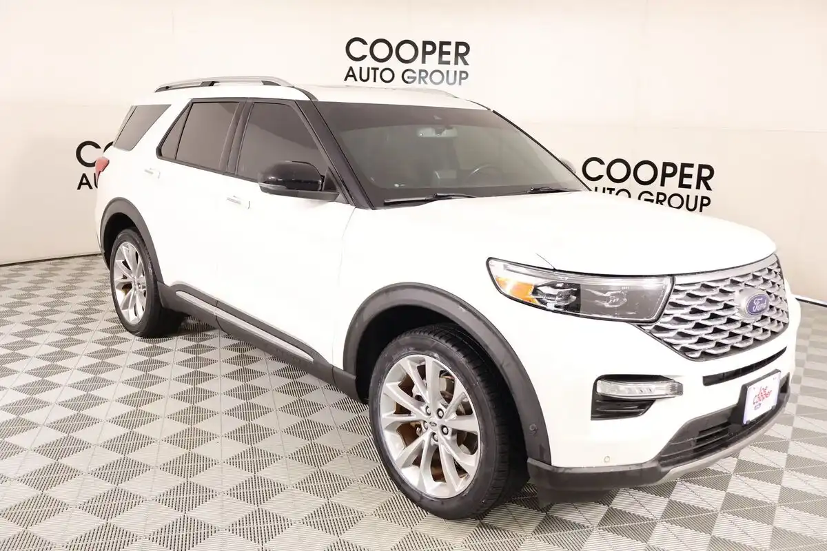 2021 Ford Explorer Platinum 4WD's photo
