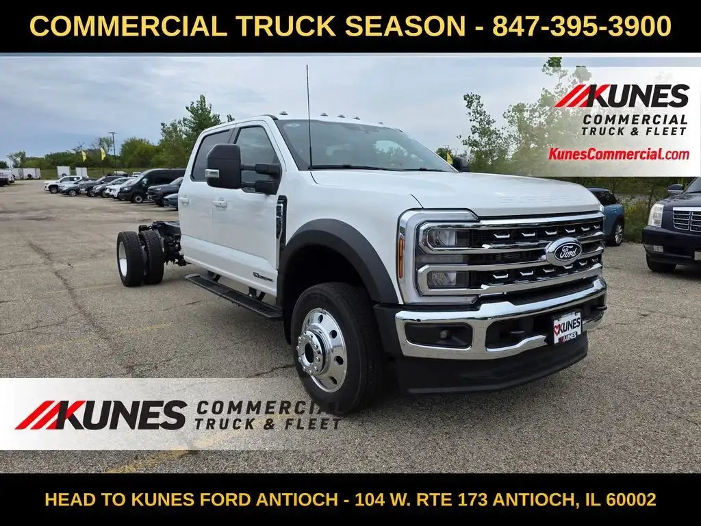 2027 Ford F-450 Lariat 4WD Crew Cab DRW 203 in's photo