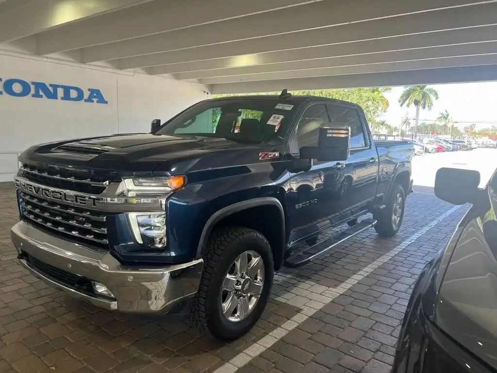 2021 Chevrolet Silverado HD LTZ 4WD Crew Cab Standard Box's photo