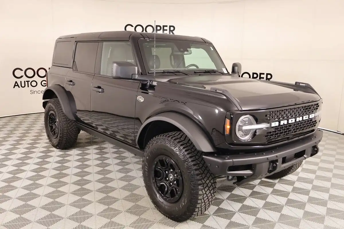2024 Ford Bronco Wildtrak 4x4's photo