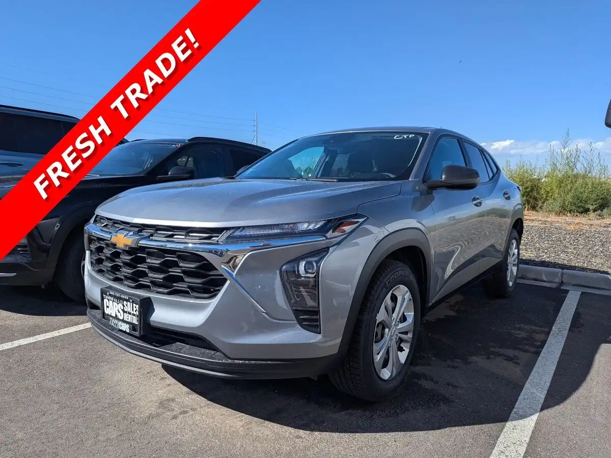 2024 Chevrolet Trax LS's photo