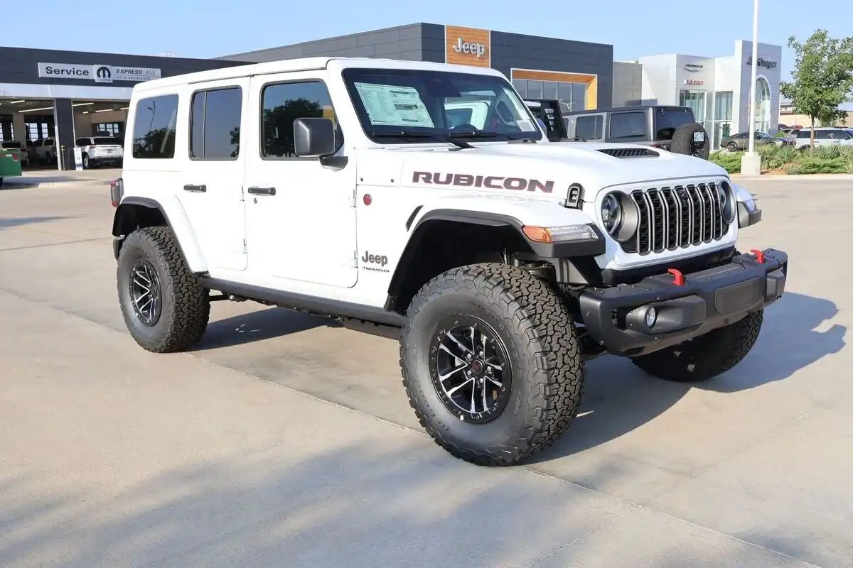 2026 Jeep Wrangler Rubicon X's photo