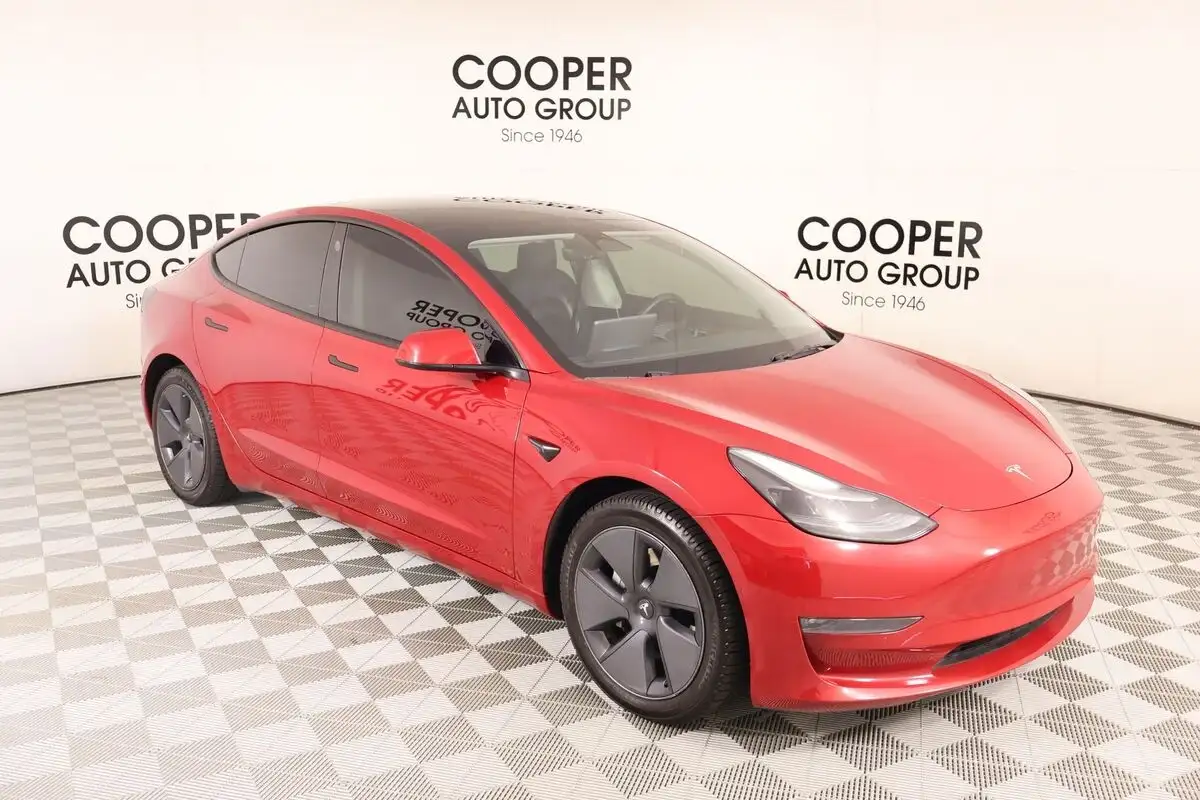 2022 Tesla Model 3 Long Range Dual Motor All-Wheel Drive's photo