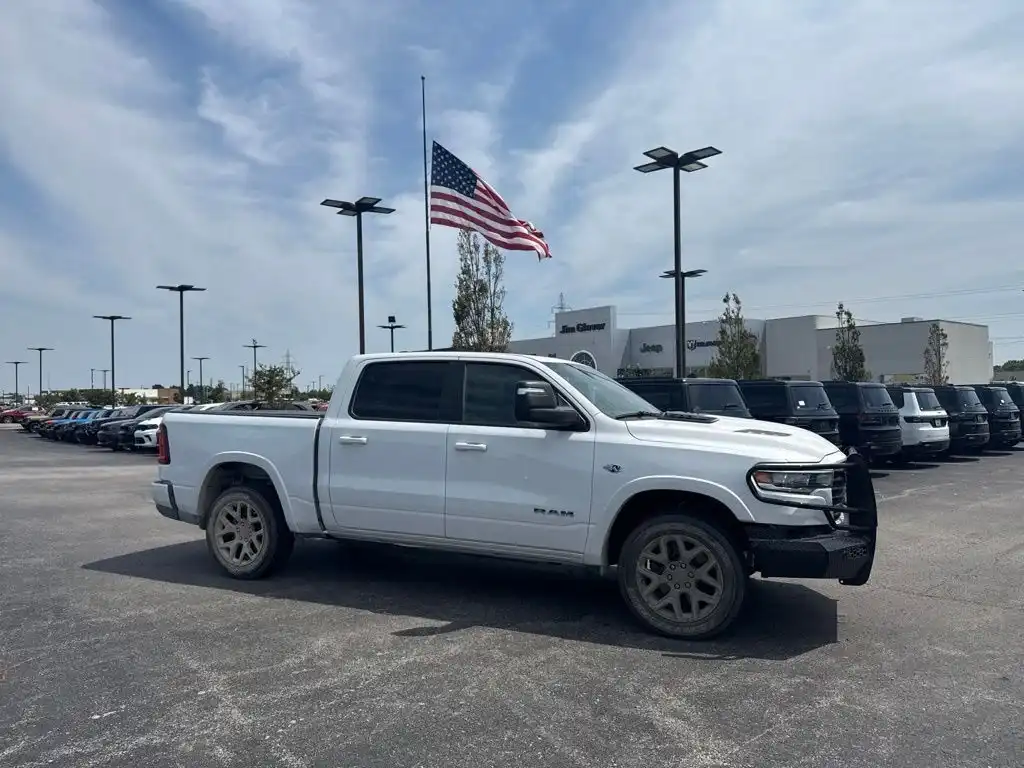 2026 RAM 1500 Laramie 4WD Crew Cab 5'7's photo