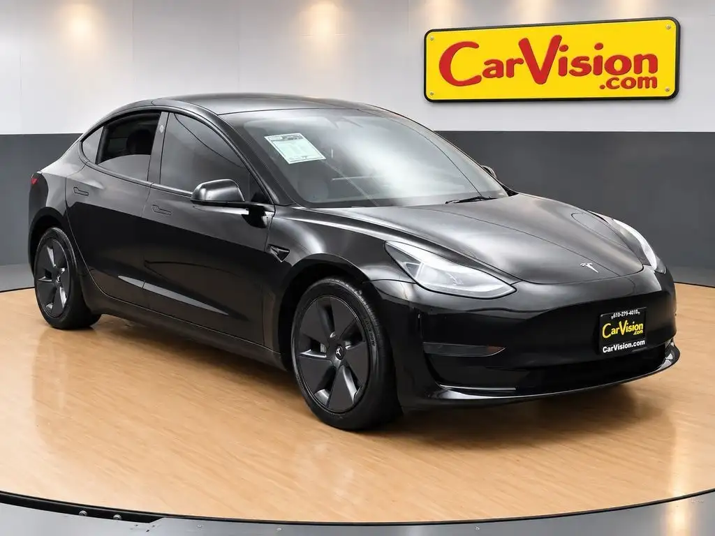 2023 Tesla Model 3 Base's photo