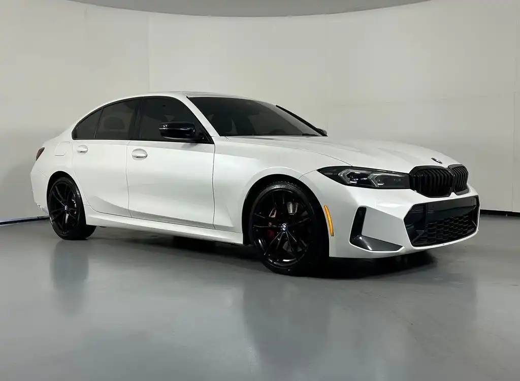 2024 BMW 3 Series 330i xDrive Sedan's photo