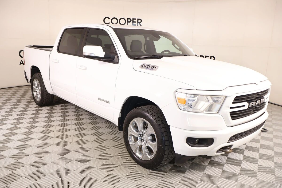 2021 RAM 1500 Big Horn/Lone Star 4WD Crew Cab 5'7's photo