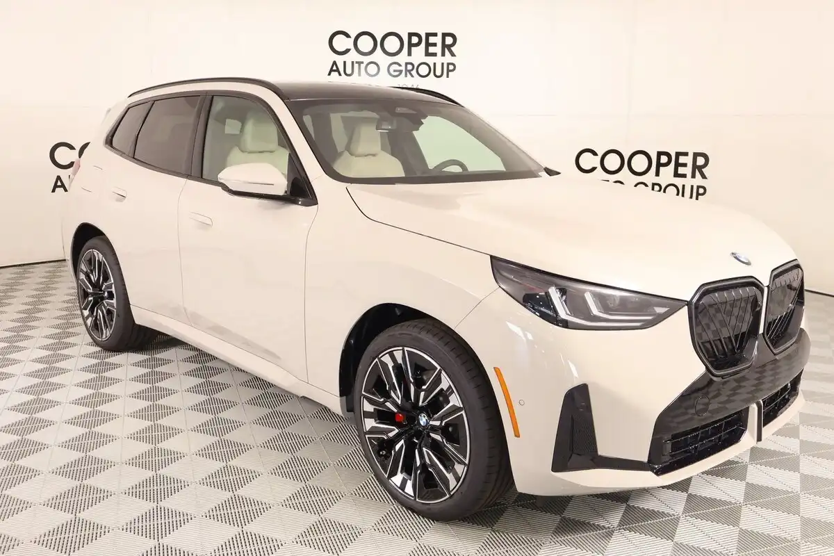 2026 BMW X3 30 XDRIVE's photo