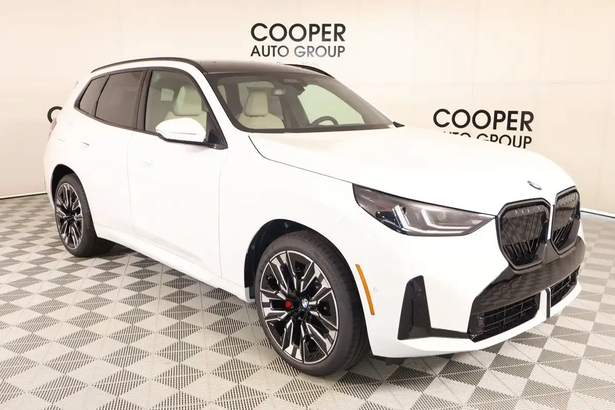 2026 BMW X3 30 XDRIVE's photo