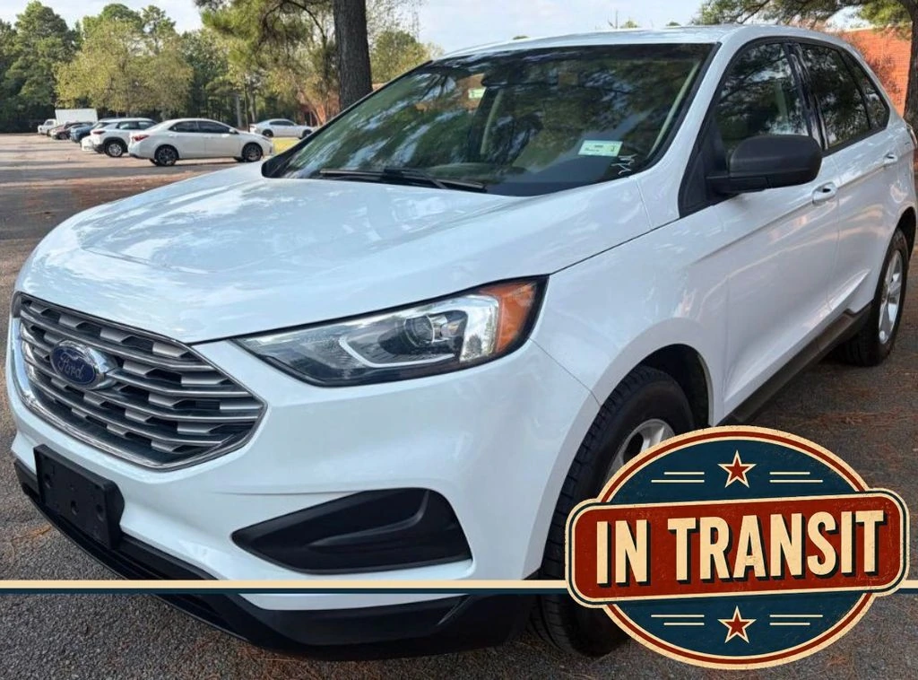 2019 Ford Edge SE's photo
