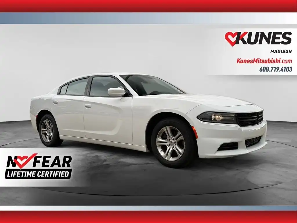2019 Dodge Charger SXT's photo