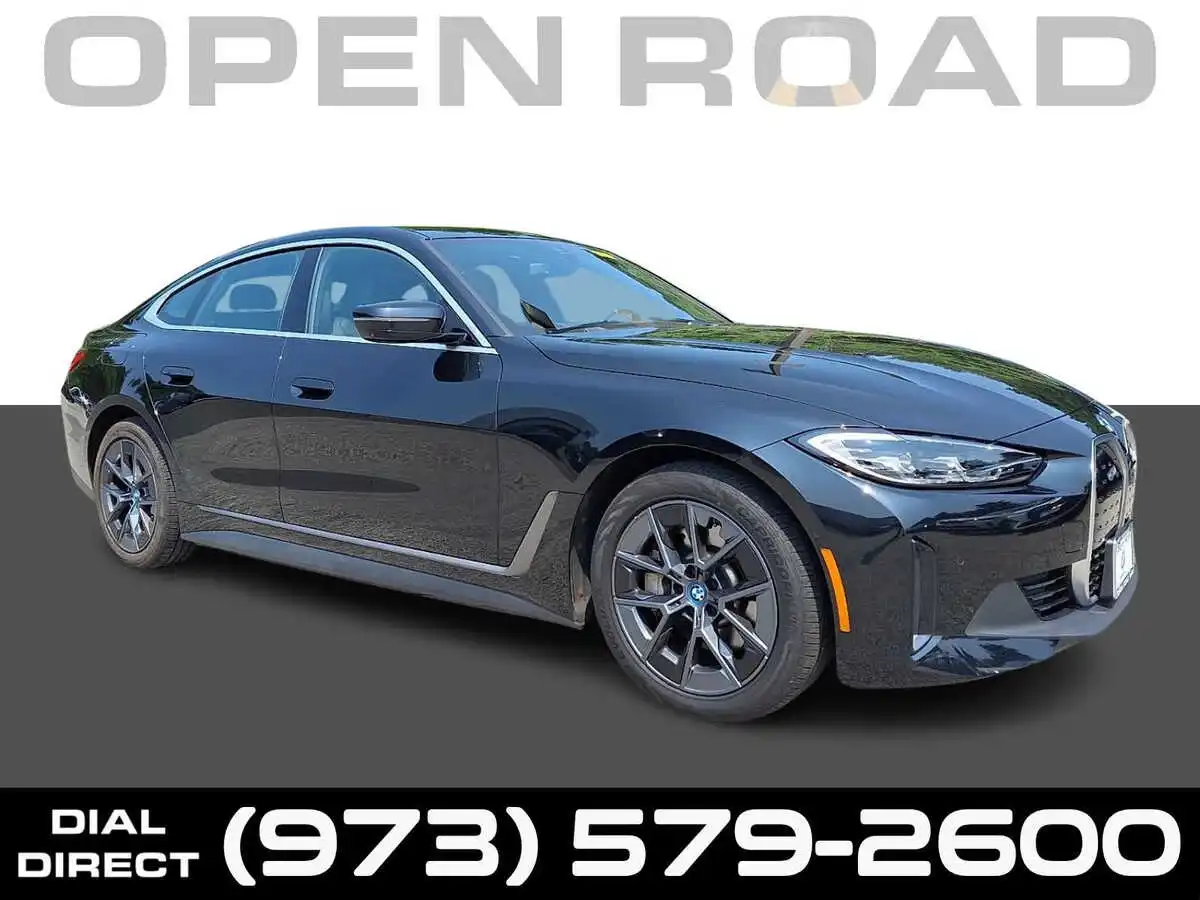 2023 BMW i4 eDrive35's photo