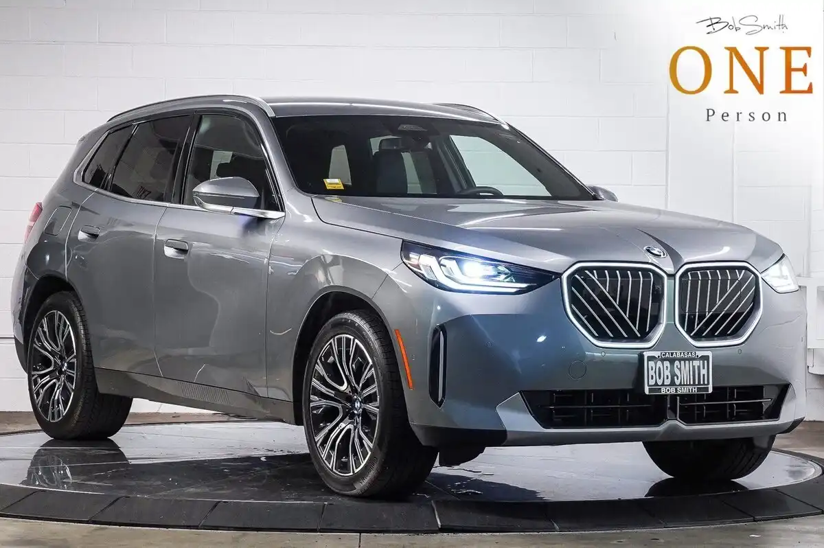 2026 BMW X3 30 XDRIVE's photo