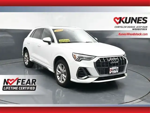 2024 Audi Q3 45 TFSI S Line Premium quattro's photo
