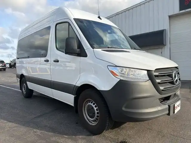 2024 Mercedes-Benz Sprinter 2500 144 WB's photo