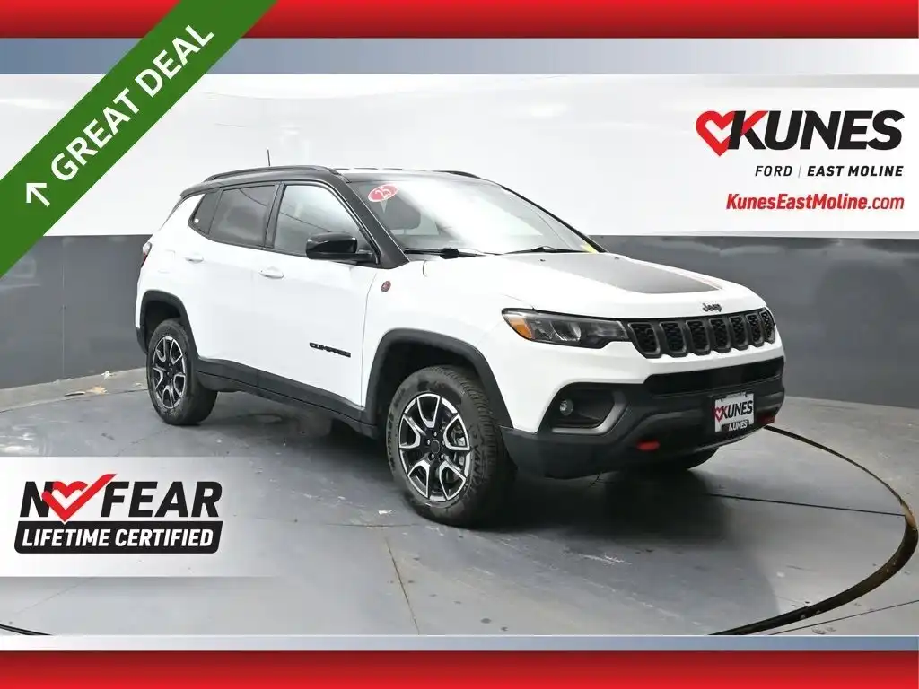 2025 Jeep Compass Trailhawk 4X4's photo