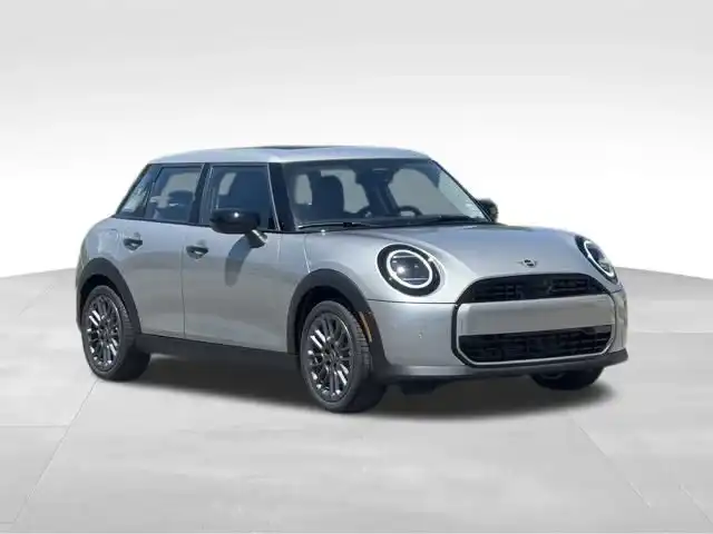 2026 MINI Hardtop's photo