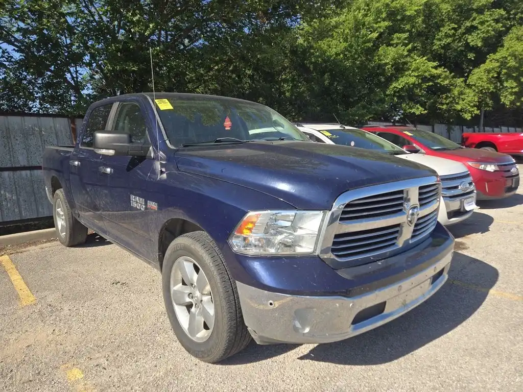 2015 RAM 1500 Big Horn/Lone Star 4x4 Crew Cab's photo