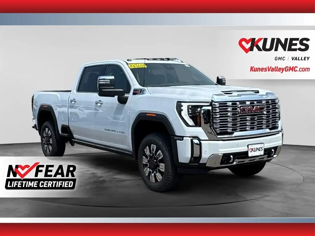 2026 GMC Sierra 4WD Crew Cab Standard Box Denali's photo