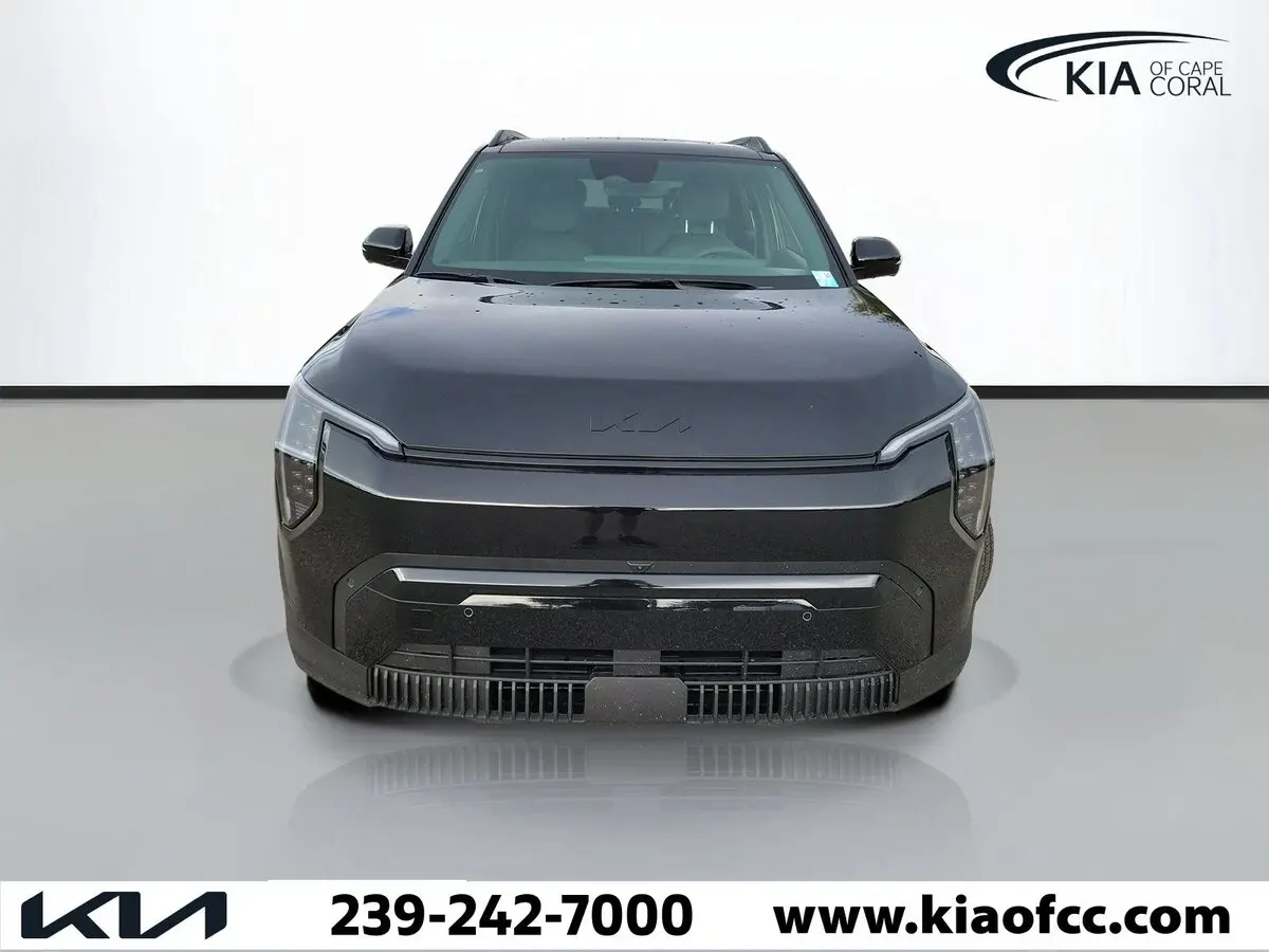 2027 Kia EV3 undefined photo 3