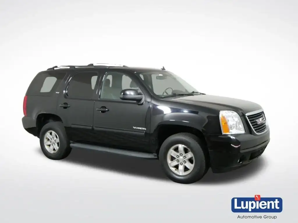 2013 GMC Yukon 4WD SLT's photo