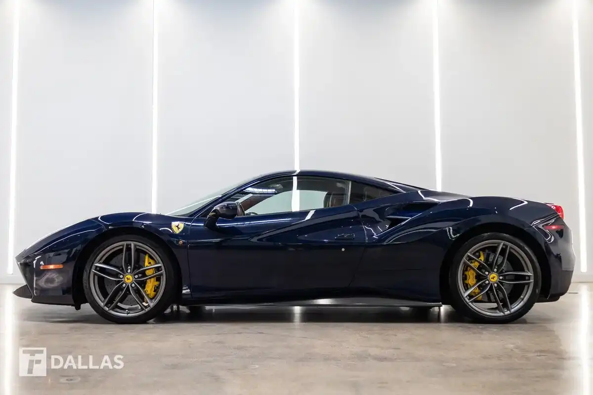 2017 Ferrari 488 Base's photo