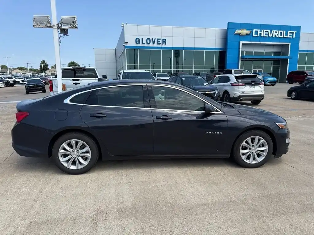 2023 Chevrolet Malibu 1LT's photo