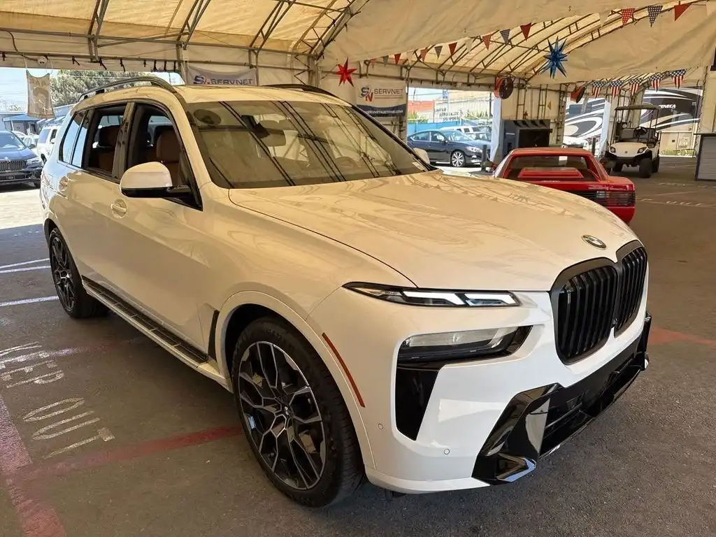 2024 BMW X7 xDrive40i's photo