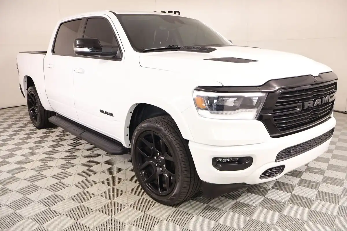 2022 RAM 1500 Laramie 4WD Crew Cab 5'7's photo
