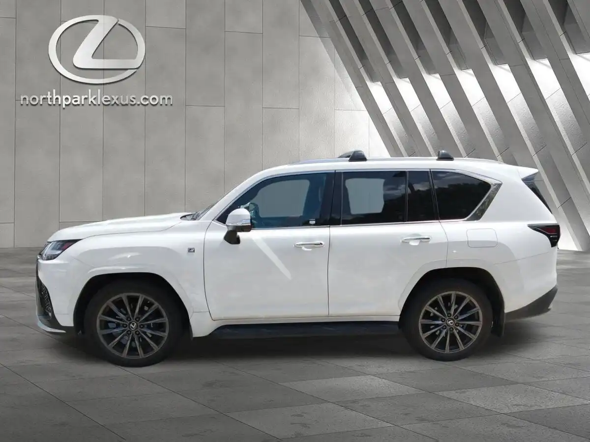 2023 Lexus LX 600 600 F-Sport's photo