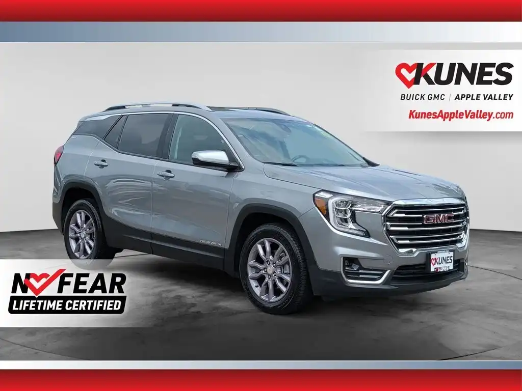 2024 GMC Terrain SLT AWD's photo