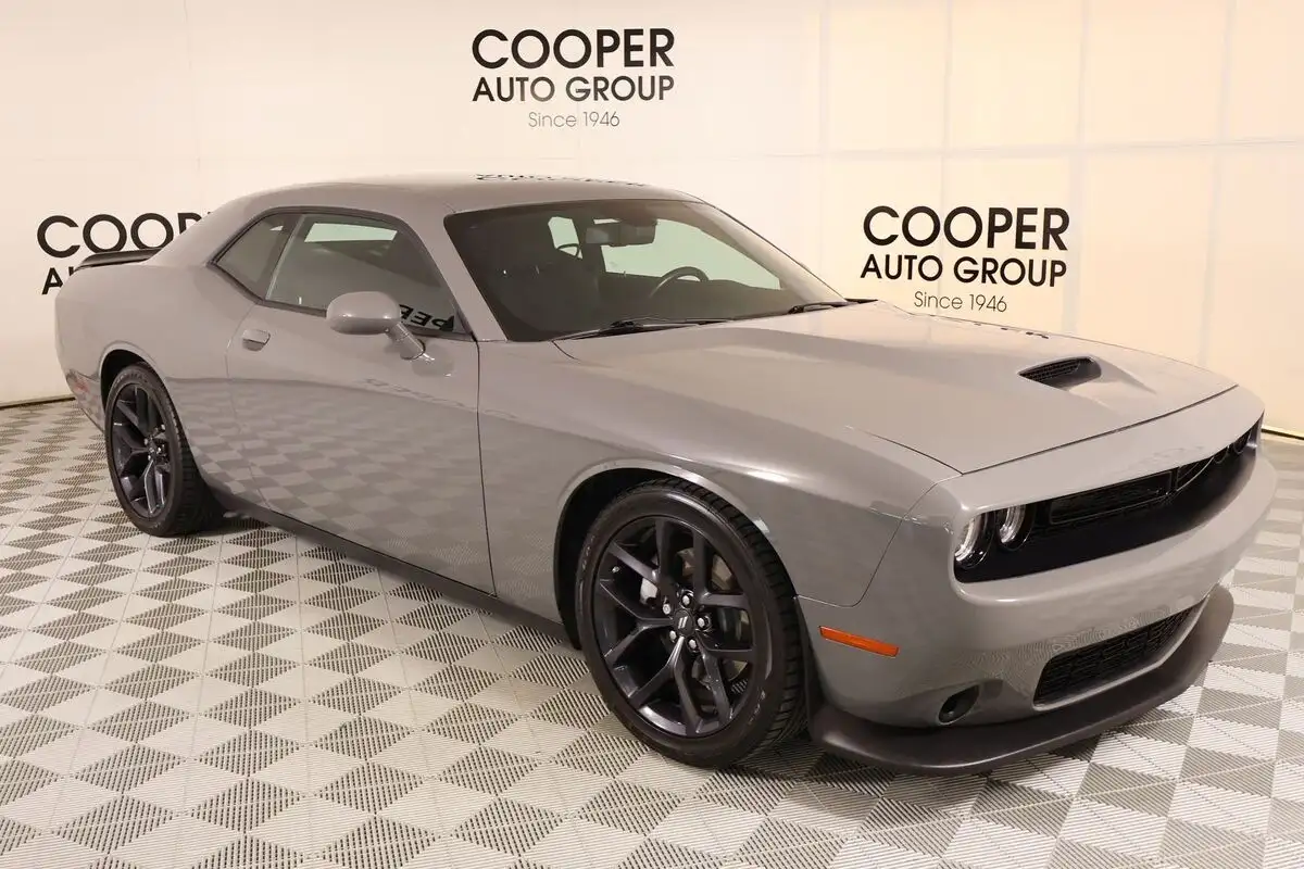 2023 Dodge Challenger GT Auto's photo