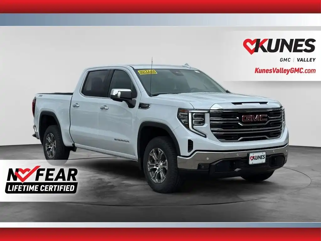 2026 GMC Sierra SLT 4WD Crew Cab Short Box's photo