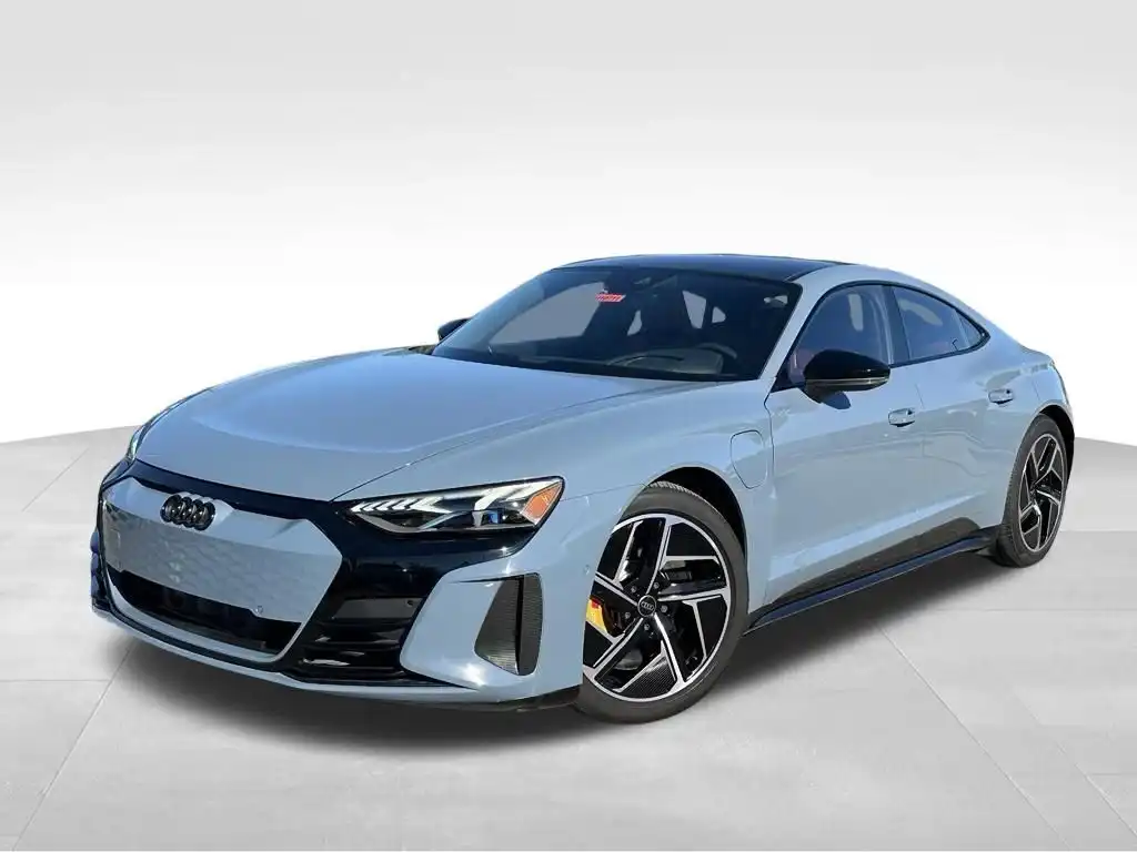 2023 Audi RS e-tron GT Base's photo
