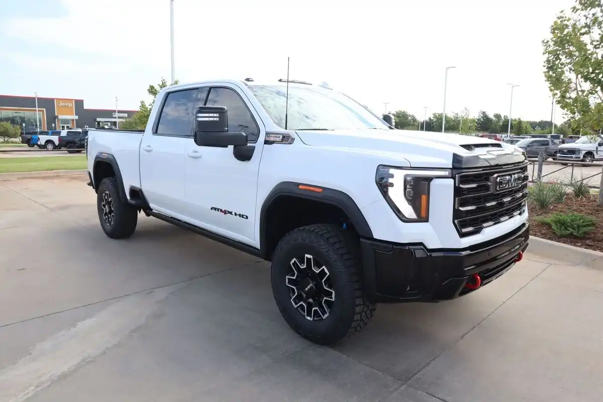 2026 GMC Sierra 4WD Crew Cab Standard Box AT4X's photo