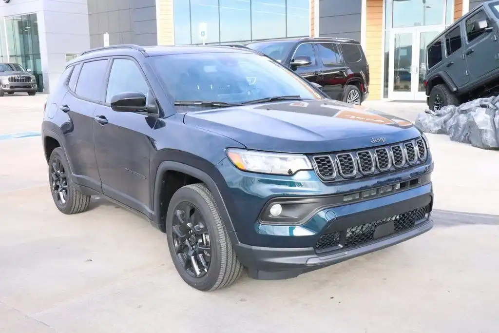 2026 Jeep Compass Altitude 4X4's photo