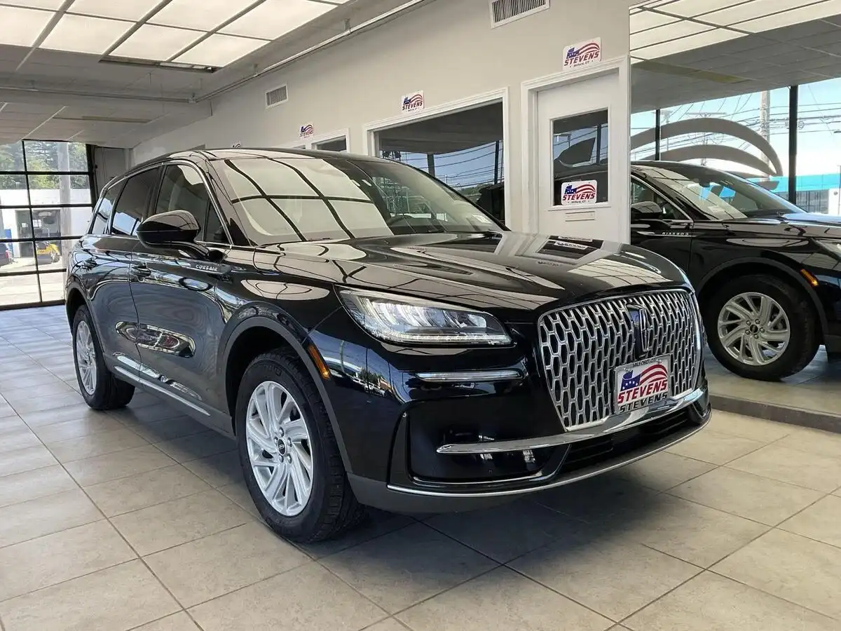 2023 Lincoln Corsair AWD's photo