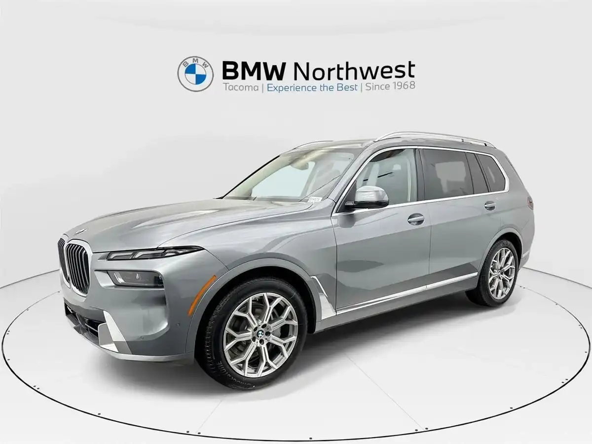 2026 BMW X7 xDrive40i's photo