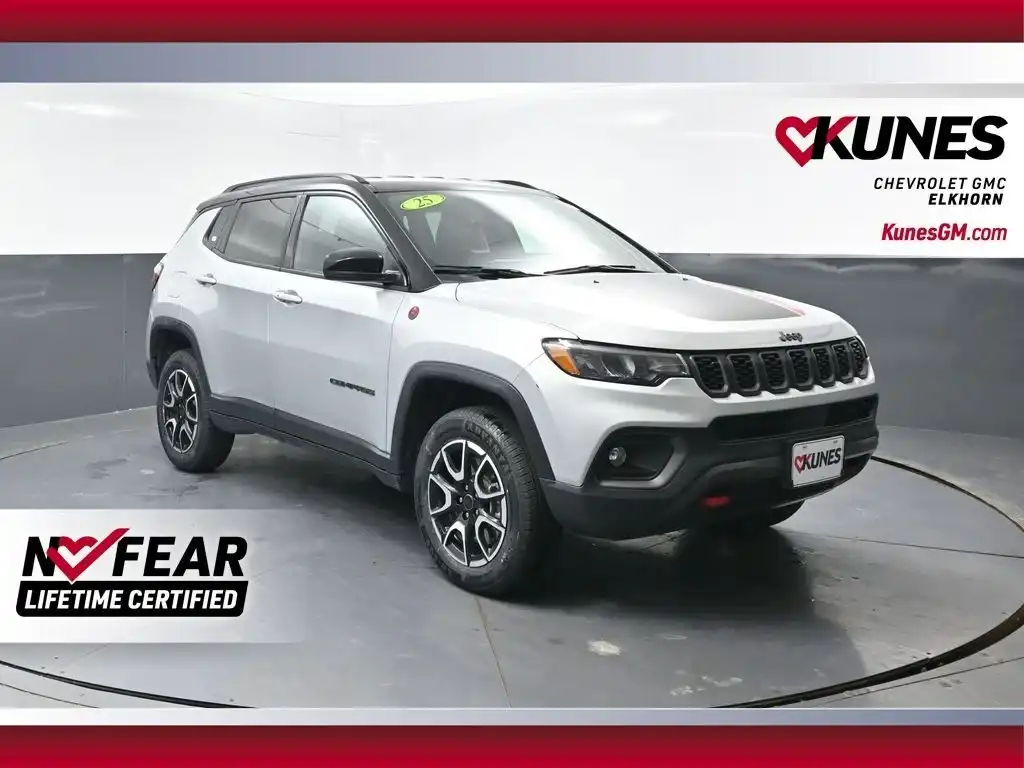 2025 Jeep Compass Trailhawk 4X4's photo