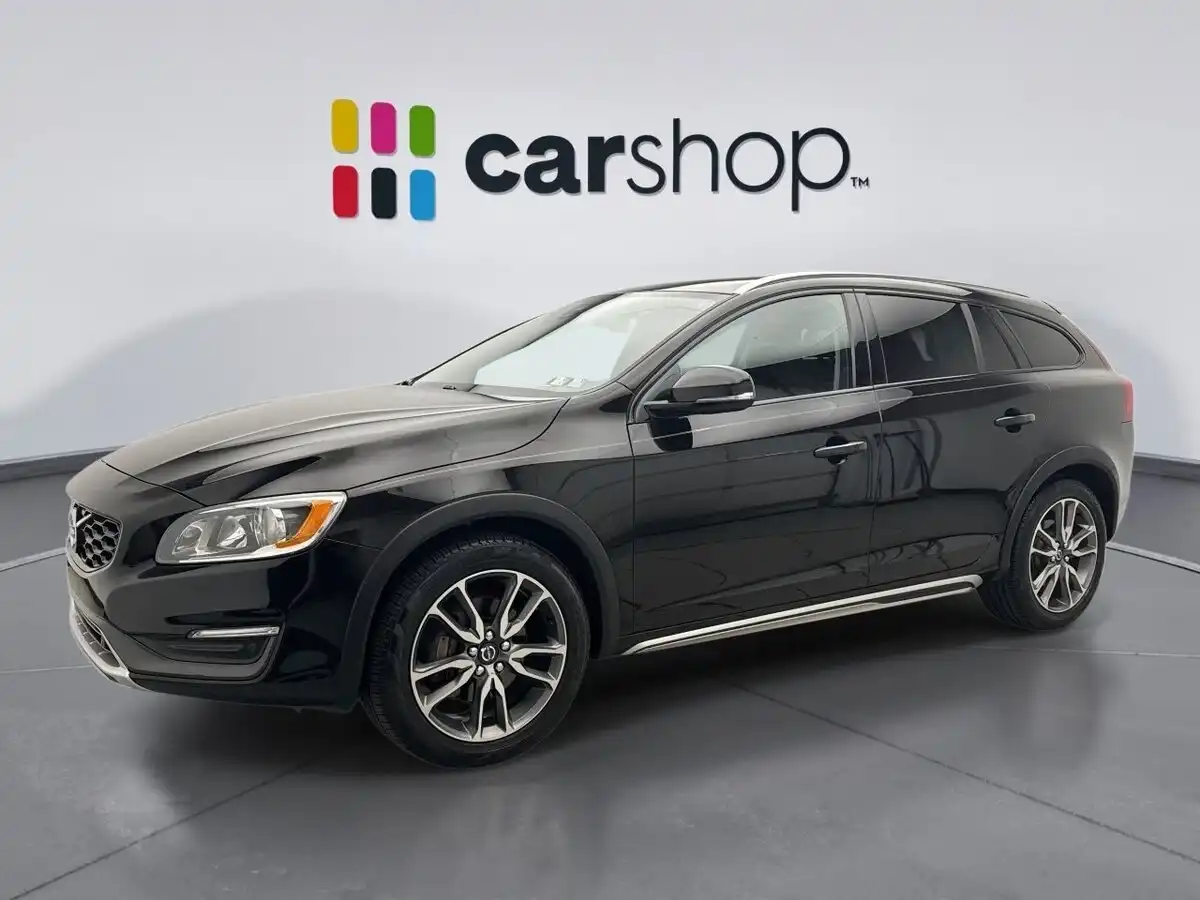 2016 Volvo V60 T5 Cross Country AWD's photo
