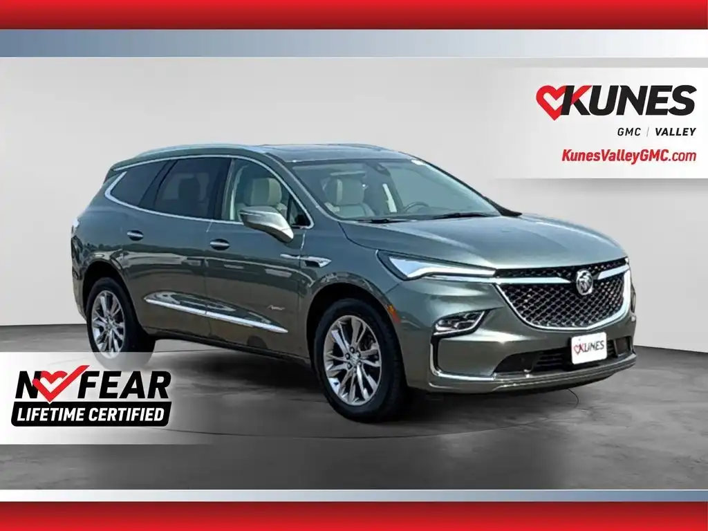 2023 Buick Enclave Avenir AWD's photo