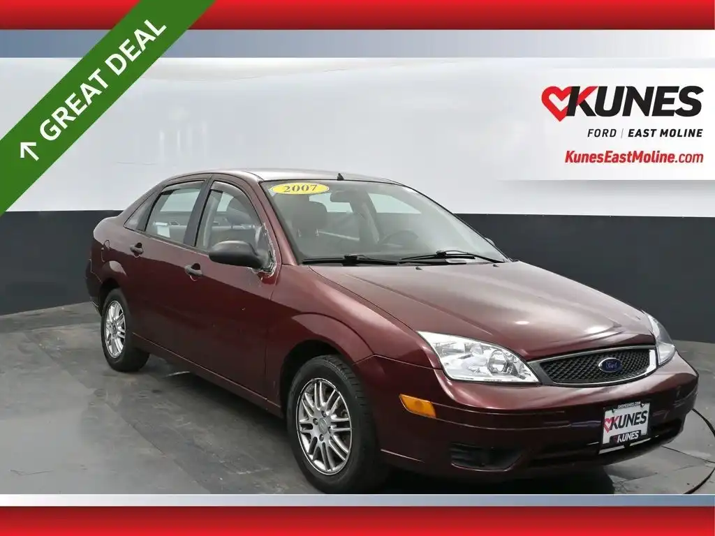 2007 Ford Focus ZX4 SE's photo