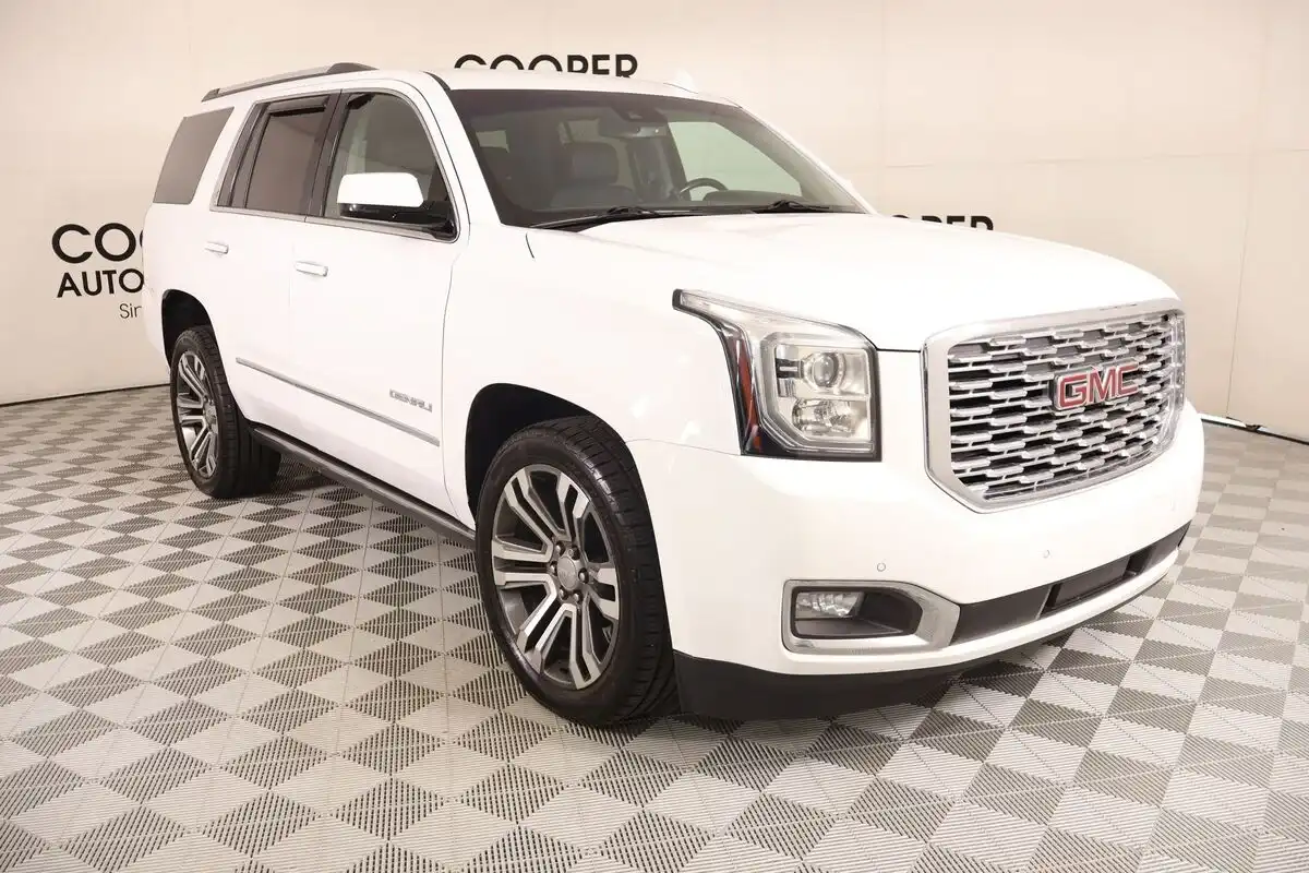 2018 GMC Yukon 4WD Denali's photo